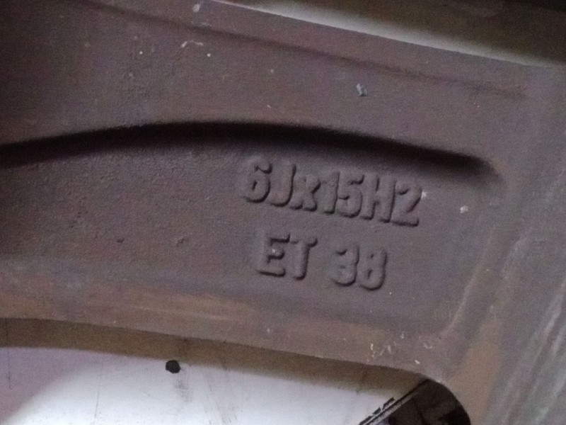 Recambio de llanta alumino 15´´ para volkswagen golf iv (1j1) 1.9 tdi referencia OEM IAM   