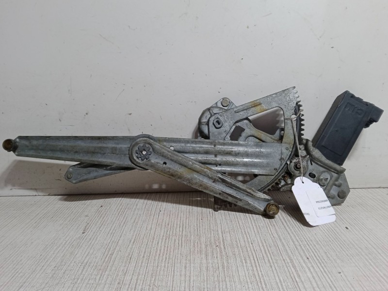 Recambio de elevalunas electrico delantero derecho para peugeot 309 i (10c, 10a) 1.6 referencia OEM IAM   