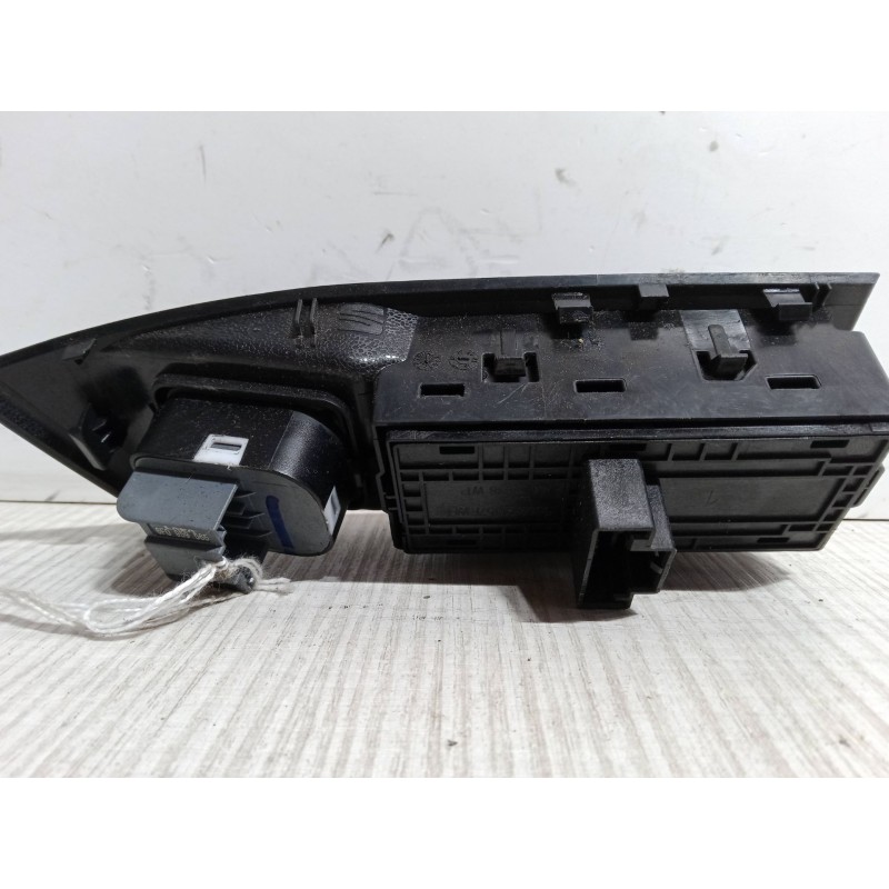 Recambio de mando elevalunas delantero izquierdo para seat ibiza v (kj1, kjg) 1.6 tdi referencia OEM IAM 6F0959565  
