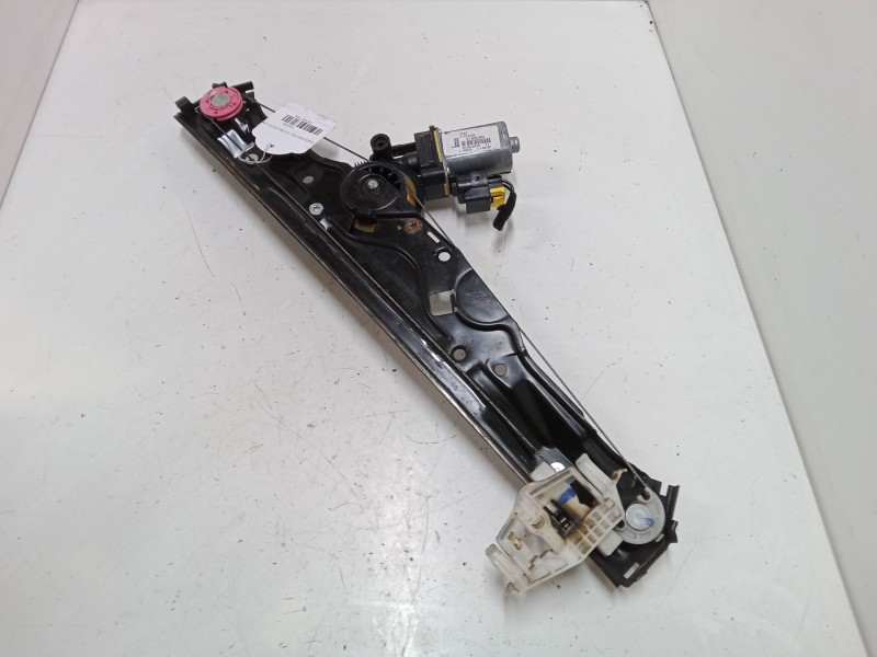 Recambio de elevalunas electrico delantero derecho para ford ka (ru8) 1.2 referencia OEM IAM 51974459  