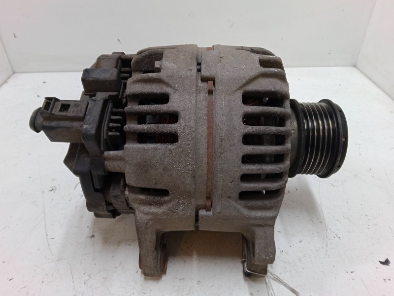 Recambio de alternador para seat ibiza iii (6l1) 1.4 tdi referencia OEM IAM 045903023  
