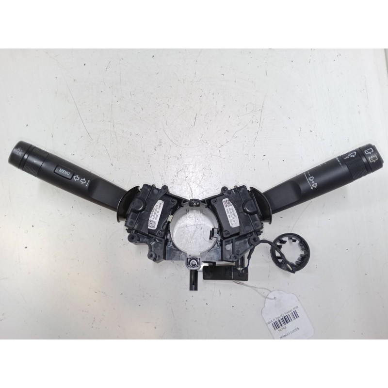 Recambio de mando luces para opel insignia a sports tourer (g09) 2.0 cdti (35) referencia OEM IAM 13500693MANDOLIMPIA  13500692 