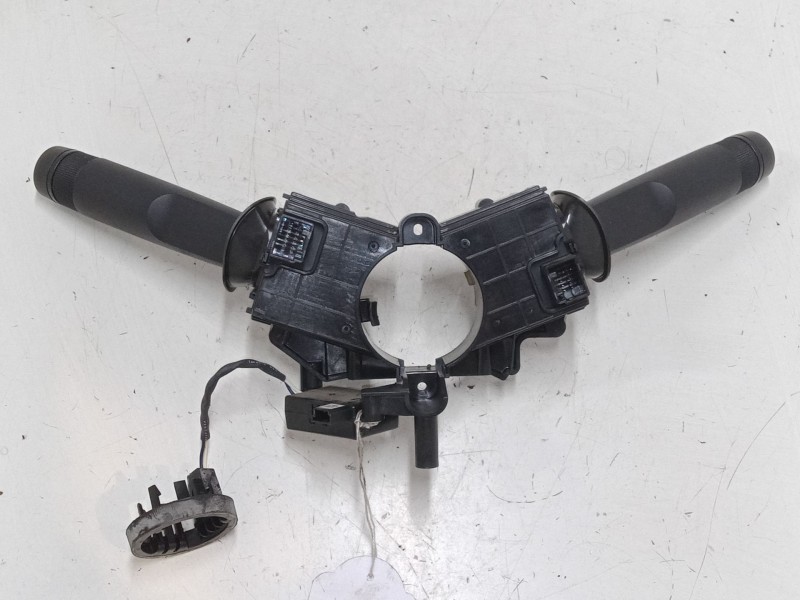 Recambio de mando luces para opel insignia a sports tourer (g09) 2.0 cdti (35) referencia OEM IAM 13500693MANDOLIMPIA  13500692 