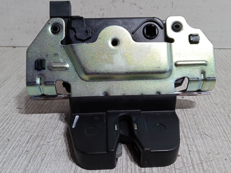 Recambio de cerradura maletero / porton para opel astra h (a04) 1.4 (l48) referencia OEM IAM   