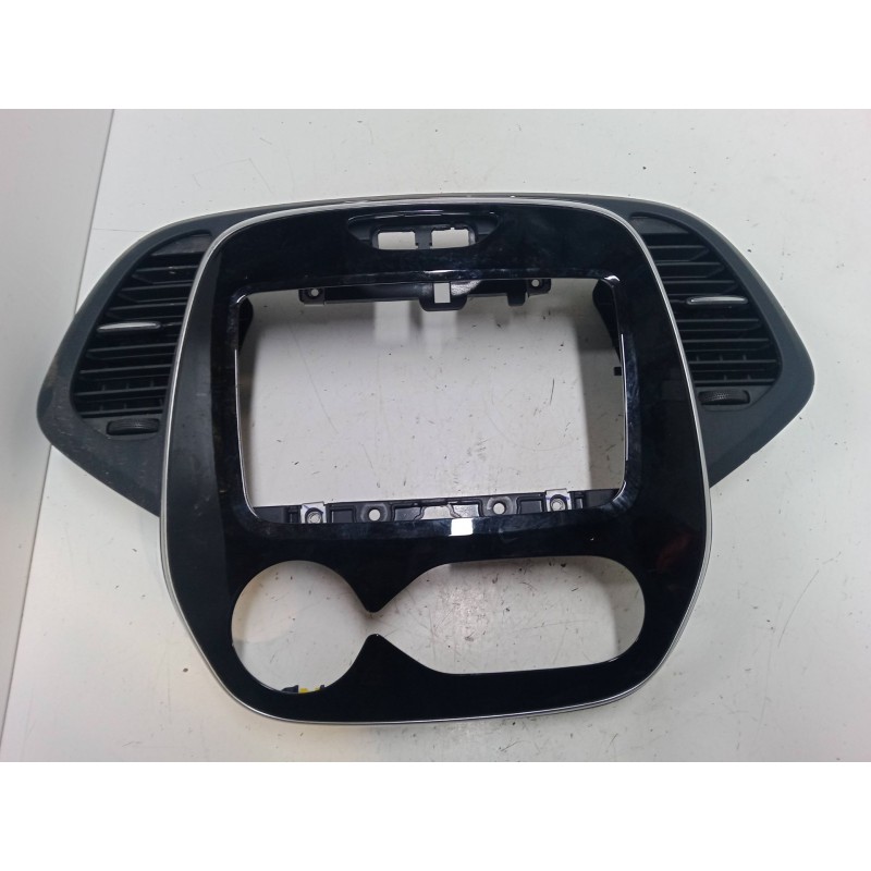Recambio de embellecedor ( radio, clima ) consola central para renault captur i (j5_, h5_) 1.2 tce 120 referencia OEM IAM 682602