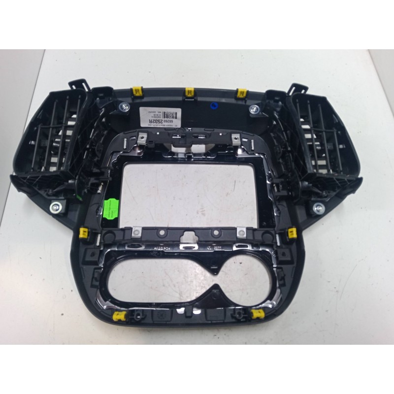Recambio de embellecedor ( radio, clima ) consola central para renault captur i (j5_, h5_) 1.2 tce 120 referencia OEM IAM 682602