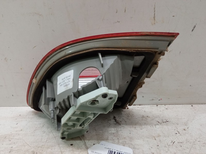 Recambio de piloto trasero porton izquierdo para mercedes-benz clase e t-model (s211) e 200 t kompressor (211.242) referencia OE