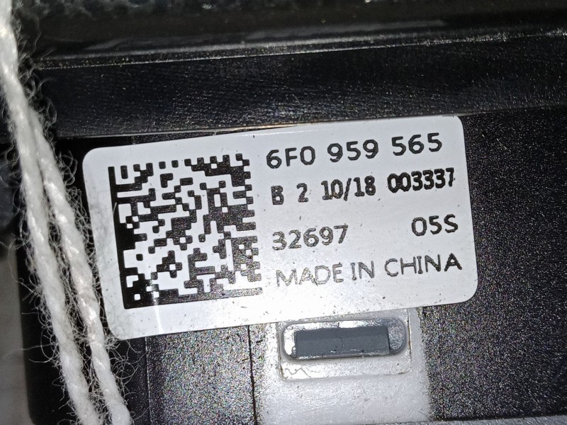 Recambio de mando elevalunas delantero izquierdo para seat ibiza v (kj1, kjg) 1.6 tdi referencia OEM IAM 6F0959565  