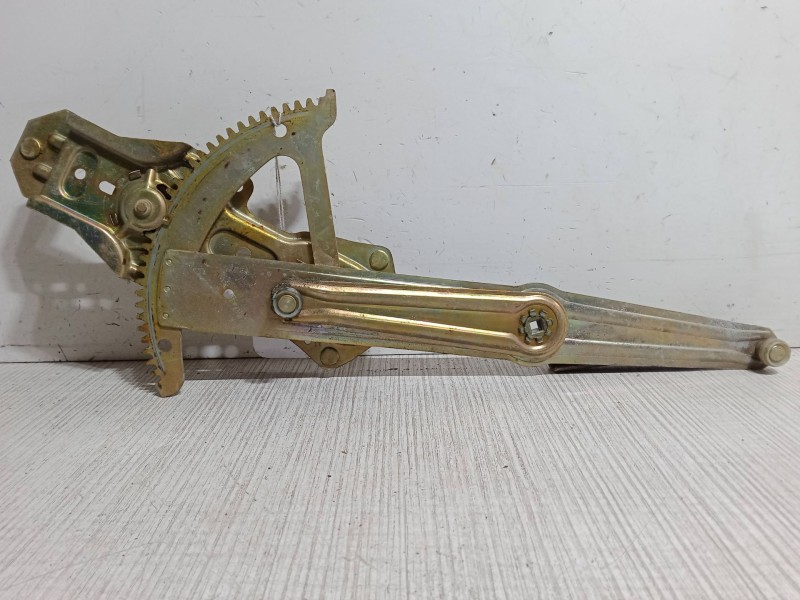 Recambio de elevalunas trasero derecho para peugeot 309 i (10c, 10a) 1.6 referencia OEM IAM   