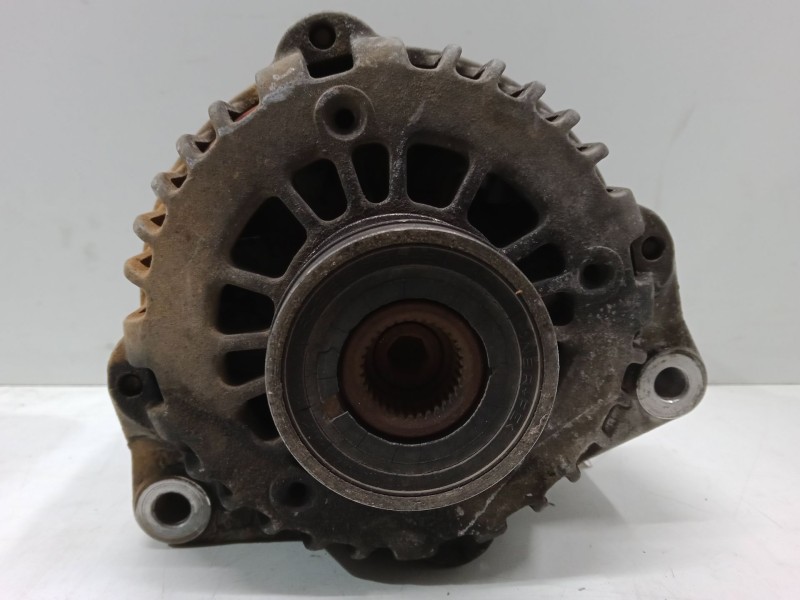 Recambio de alternador para ssangyong rodius i 2.7 xdi referencia OEM IAM A6651540202  