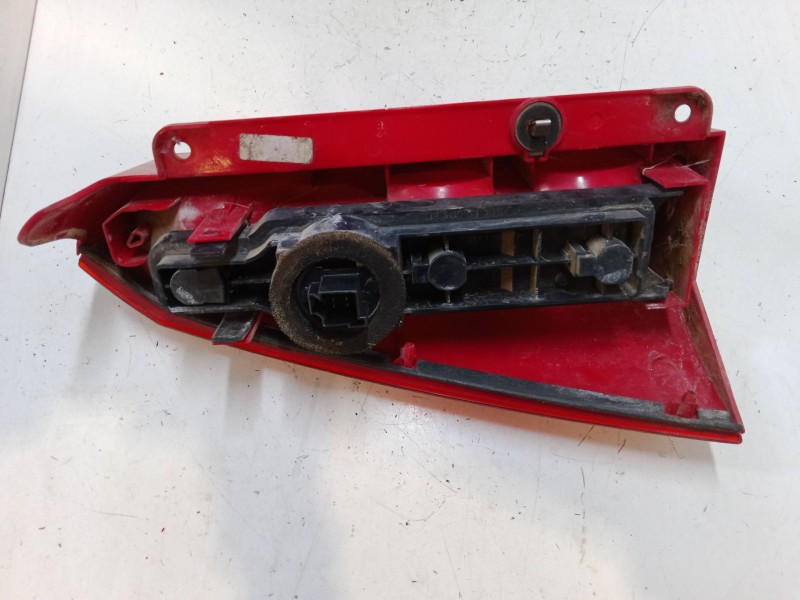 Recambio de piloto trasero derecho para ford focus i sedán (dfw) 1.6 16v referencia OEM IAM   