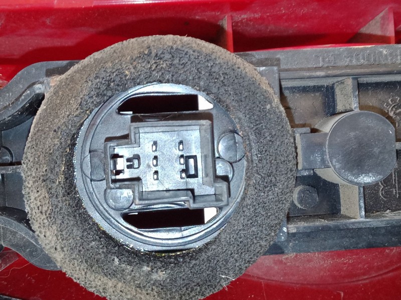 Recambio de piloto trasero derecho para ford focus i sedán (dfw) 1.6 16v referencia OEM IAM   