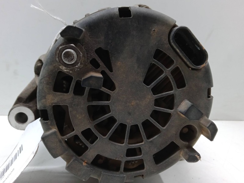 Recambio de alternador para ssangyong rodius i 2.7 xdi referencia OEM IAM A6651540202  