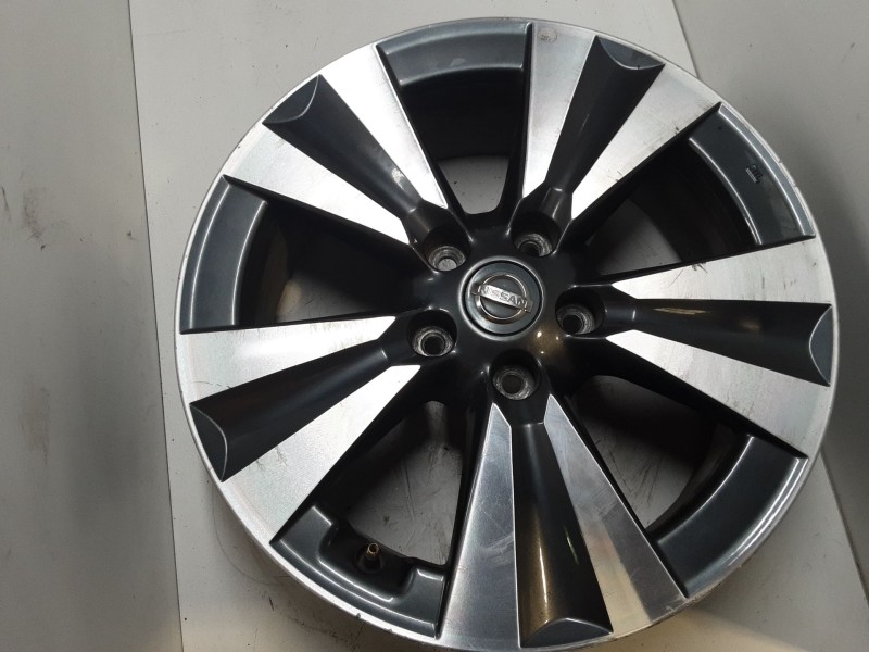 Recambio de llanta aluminio 17´´ para nissan leaf (ze0) electric referencia OEM IAM 170119  17X6 , 5 ET 45