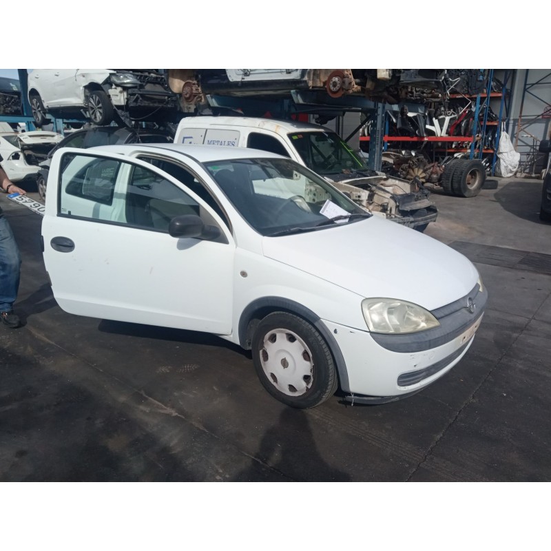 opel corsa c (x01) del año 2002