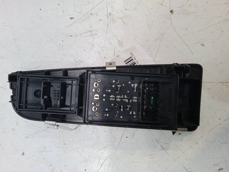 Recambio de mando elevalunas delantero izquierdo para seat ibiza iv sc (6j1, 6p5) 1.4 referencia OEM IAM   
