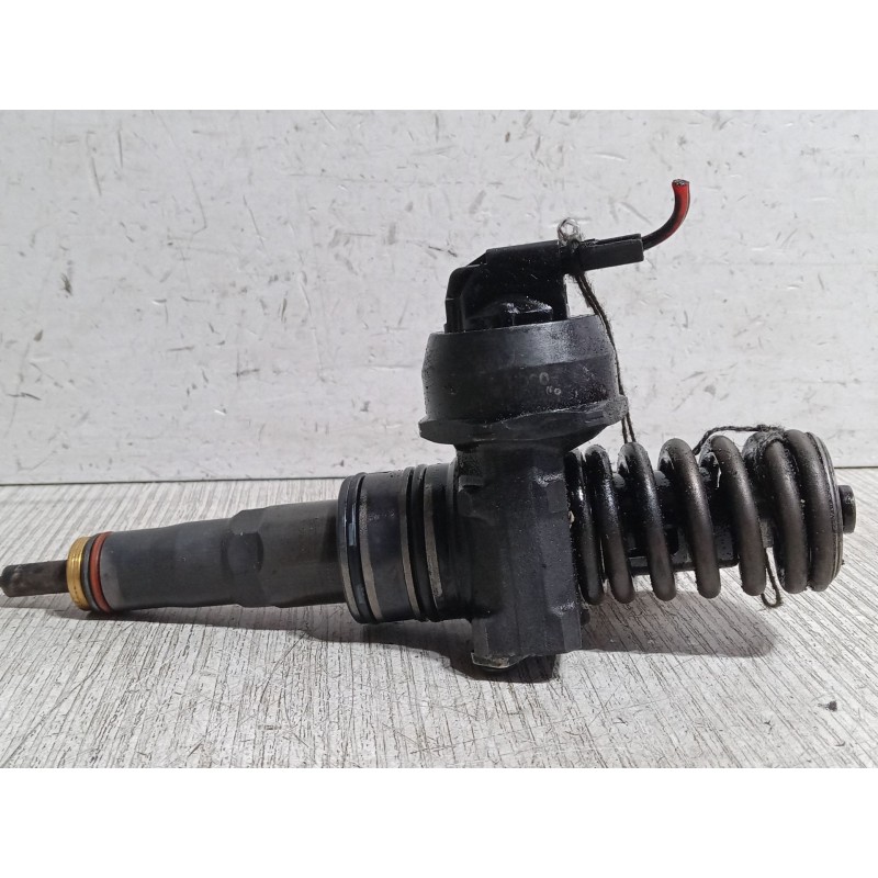 Recambio de inyector para volkswagen caddy iii furgoneta/monovolumen (2ka, 2kh, 2ca, 2ch) 1.9 tdi 4motion referencia OEM IAM   