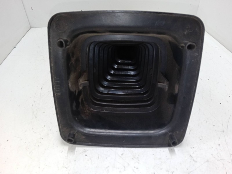 Recambio de pomo palanca cambio para volkswagen transporter t4 furgoneta (70a, 70h, 7da, 7dh) 2.5 referencia OEM IAM   