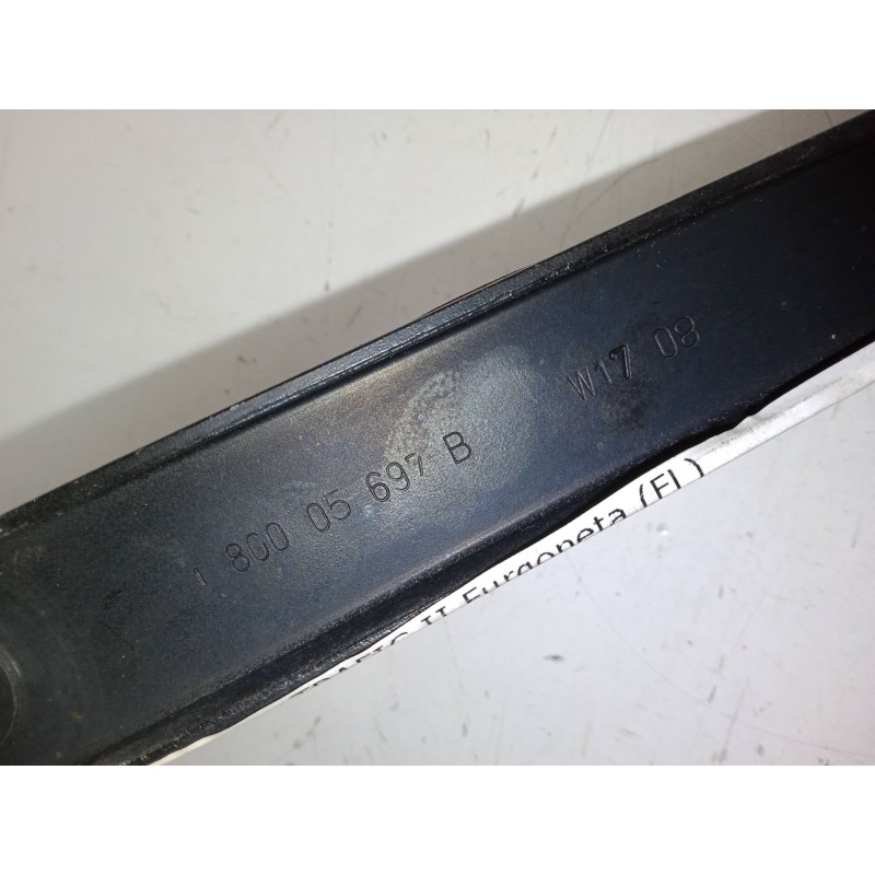 Recambio de brazo limpia delantero izquierdo para renault trafic ii furgoneta (fl) 2.0 dci 115 (fl01, fl0u) referencia OEM IAM  