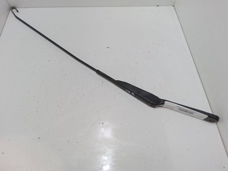 Recambio de brazo limpia delantero derecho para renault trafic ii furgoneta (fl) 2.0 dci 115 (fl01, fl0u) referencia OEM IAM   
