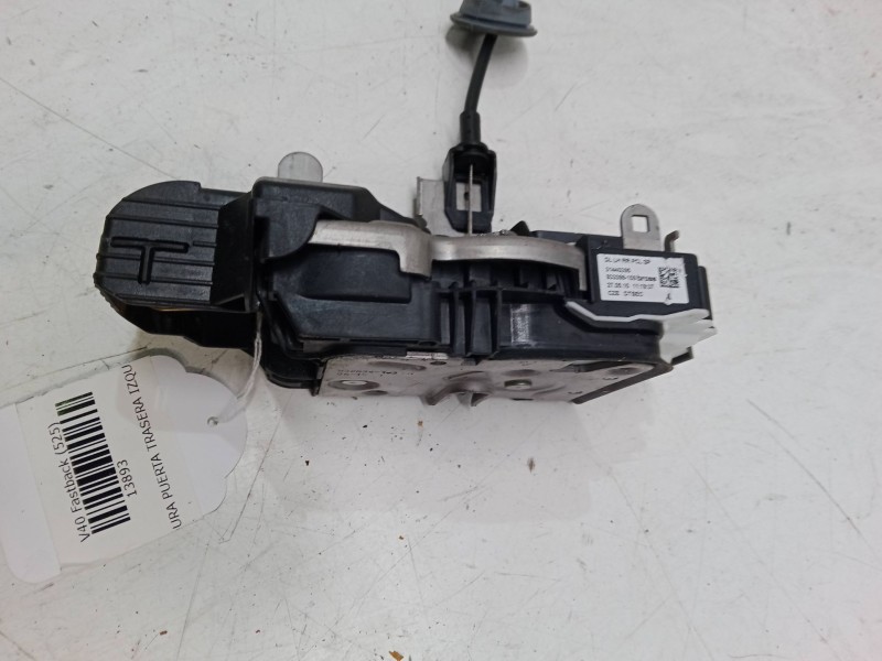 Recambio de cerradura puerta trasera izquierda para volvo v40 hatchback (525) d2 referencia OEM IAM   