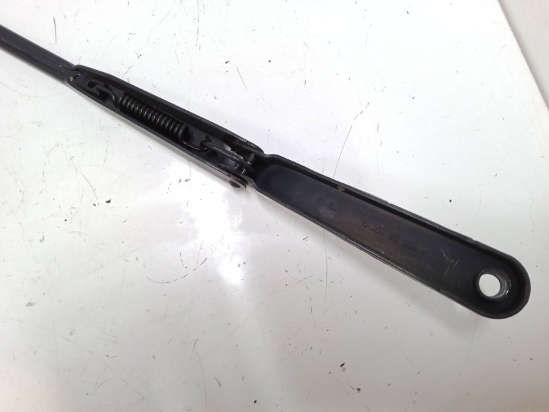 Recambio de brazo limpia delantero derecho para renault trafic ii furgoneta (fl) 2.0 dci 115 (fl01, fl0u) referencia OEM IAM   
