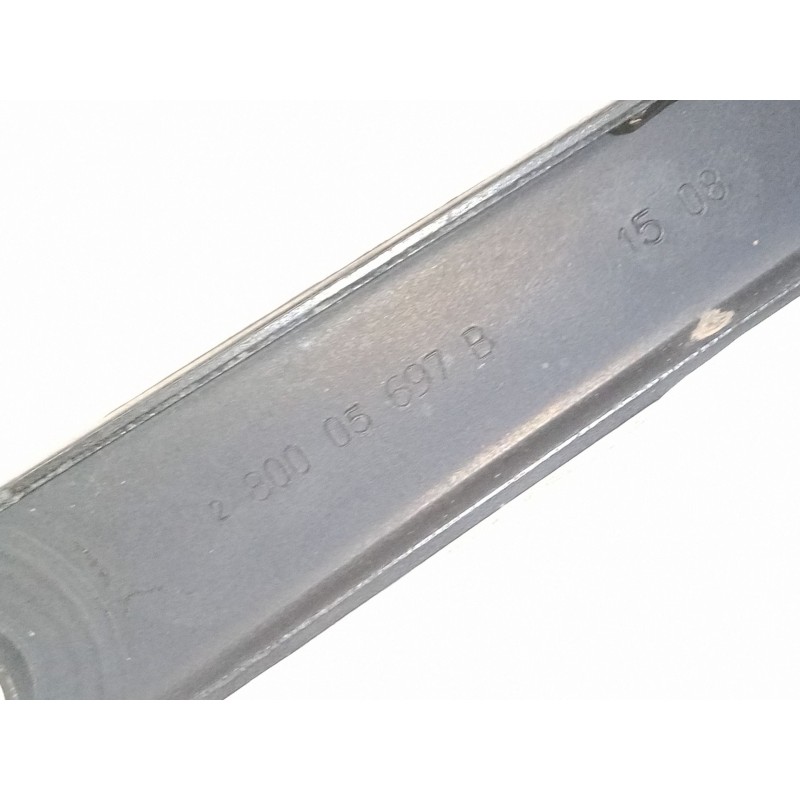 Recambio de brazo limpia delantero derecho para renault trafic ii furgoneta (fl) 2.0 dci 115 (fl01, fl0u) referencia OEM IAM   