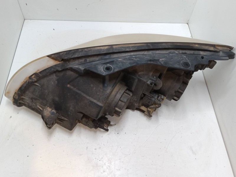 Recambio de faro derecho para hyundai i30 station wagon (fd) 1.6 crdi referencia OEM IAM   