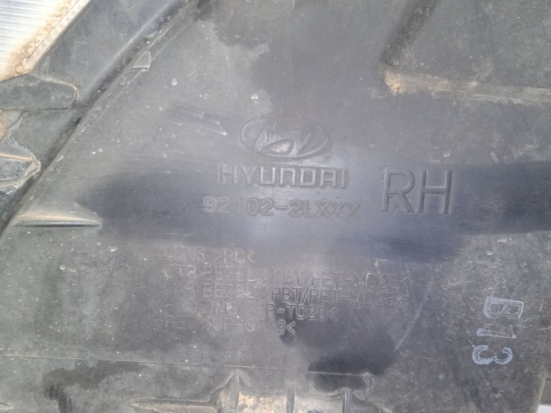 Recambio de faro derecho para hyundai i30 station wagon (fd) 1.6 crdi referencia OEM IAM   