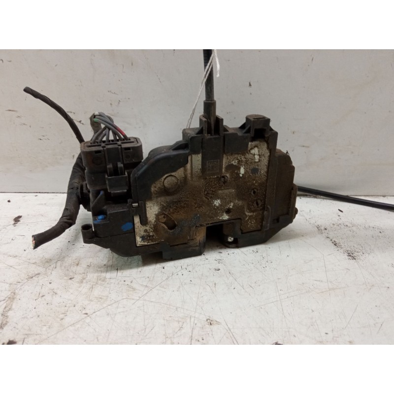 Recambio de cerradura puerta trasera derecha para renault grand scénic iii (jz0/1_) 1.4 16v (jz0f) referencia OEM IAM   