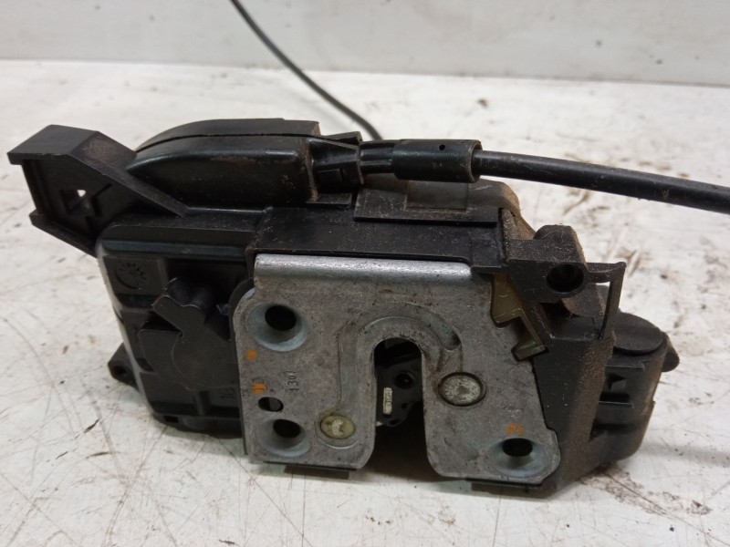 Recambio de cerradura puerta trasera izquierda para renault grand scénic iii (jz0/1_) 1.4 16v (jz0f) referencia OEM IAM   