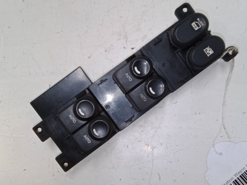Recambio de mando elevalunas delantero izquierdo para hyundai i30 station wagon (fd) 1.6 crdi referencia OEM IAM   