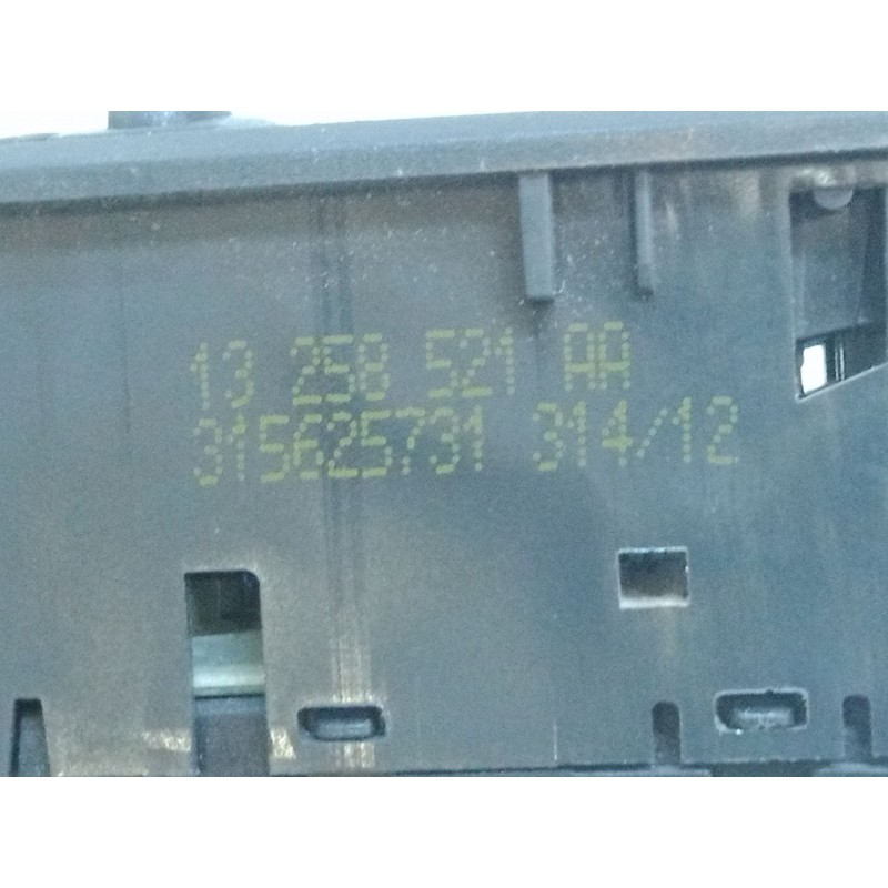 Recambio de mando elevalunas delantero izquierdo para opel corsa d (s07) 1.2 (l08, l68) referencia OEM IAM    Recambio de mando elevalunas delantero izquierdo para opel corsa d (s07) 1.2 (l08, l68) referencia OEM IAM