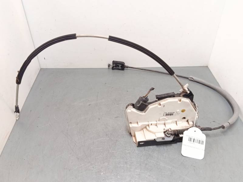 CERRADURA PUERTA DELANTERA DERECHA 5N1837016A 