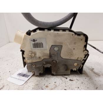 CERRADURA PUERTA DELANTERA DERECHA 