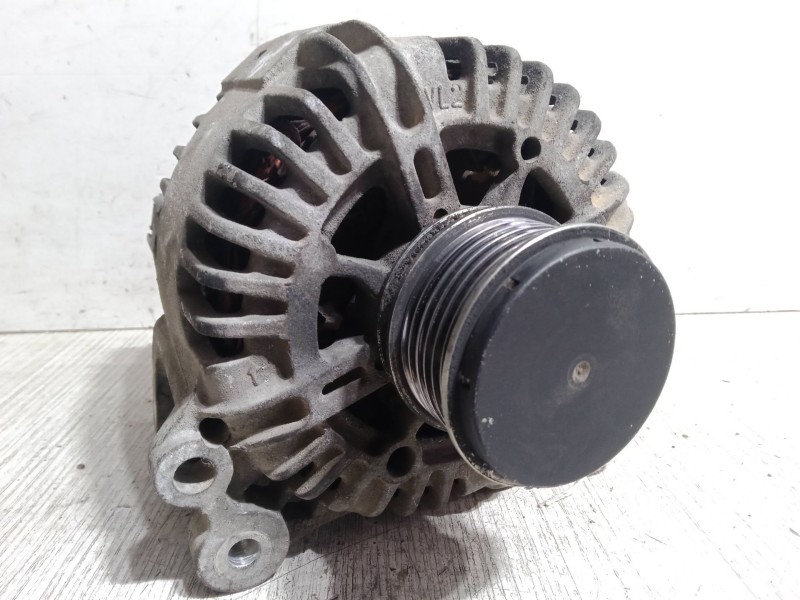 Recambio de alternador para volkswagen caddy iii furgoneta/monovolumen (2ka, 2kh, 2ca, 2ch) 1.9 tdi 4motion referencia OEM IAM   Recambio de alternador para volkswagen caddy iii furgoneta/monovolumen (2ka, 2kh, 2ca, 2ch) 1.9 tdi 4motion referencia OEM IAM