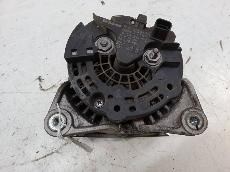 Recambio de alternador para opel astra h (a04) 1.6 (l48) referencia OEM IAM 13229984  0124325163