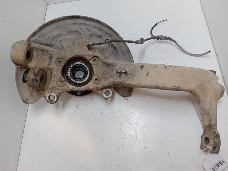 Recambio de mangueta delantera derecha para audi a6 c5 avant (4b5) 2.5 tdi referencia OEM IAM   