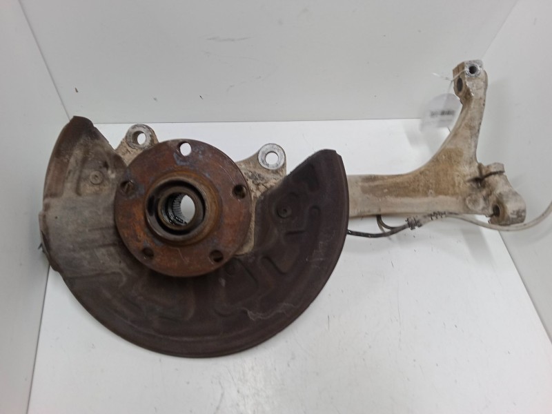 Recambio de mangueta delantera derecha para audi a6 c5 avant (4b5) 2.5 tdi referencia OEM IAM   