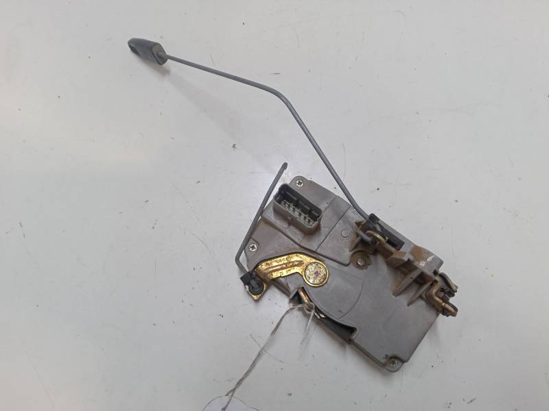 CERRADURA PUERTA DELANTERA DERECHA 