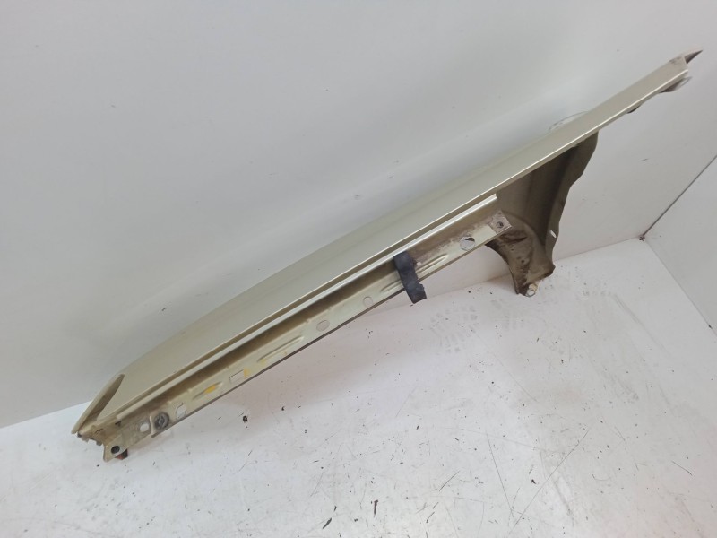 Recambio de aleta delantera derecha para opel astra h (a04) 1.7 cdti (l48) referencia OEM IAM   