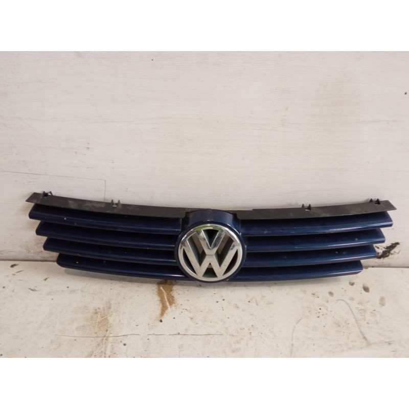 Recambio de rejillas capo para volkswagen polo (6n2) 1.4 16v referencia OEM IAM   