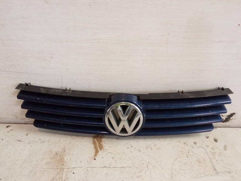 Recambio de rejillas capo para volkswagen polo (6n2) 1.4 16v referencia OEM IAM   
