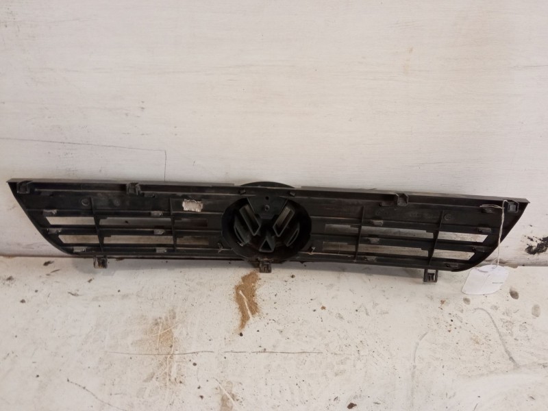Recambio de rejillas capo para volkswagen polo (6n2) 1.4 16v referencia OEM IAM   