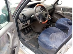 citroën xsara picasso (n68) del año 2001 2