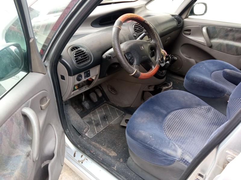 citroën xsara picasso (n68) del año 2001