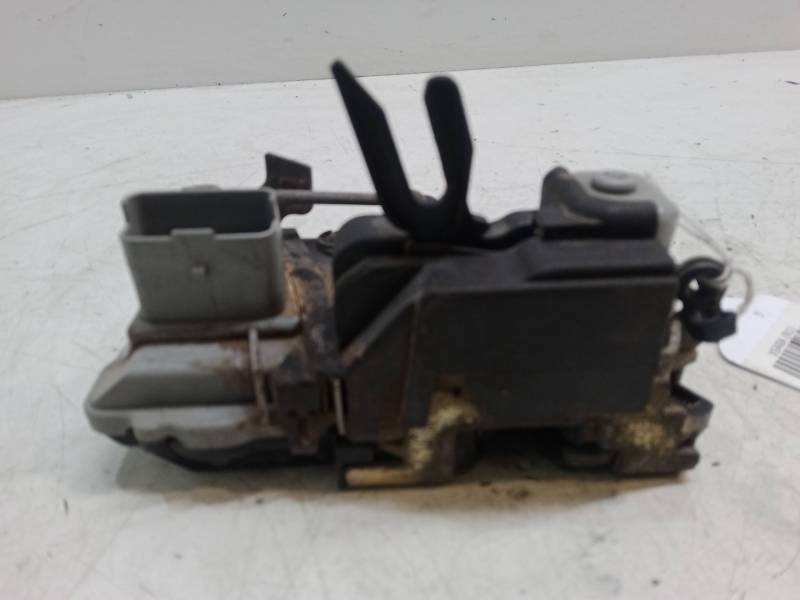 CERRADURA PUERTA DELANTERA IZQUIERDA 
