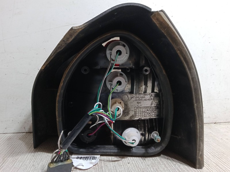 Recambio de piloto trasero izquierdo para audi a3 (8l1) 1.8 t referencia OEM IAM    Recambio de piloto trasero izquierdo para audi a3 (8l1) 1.8 t referencia OEM IAM