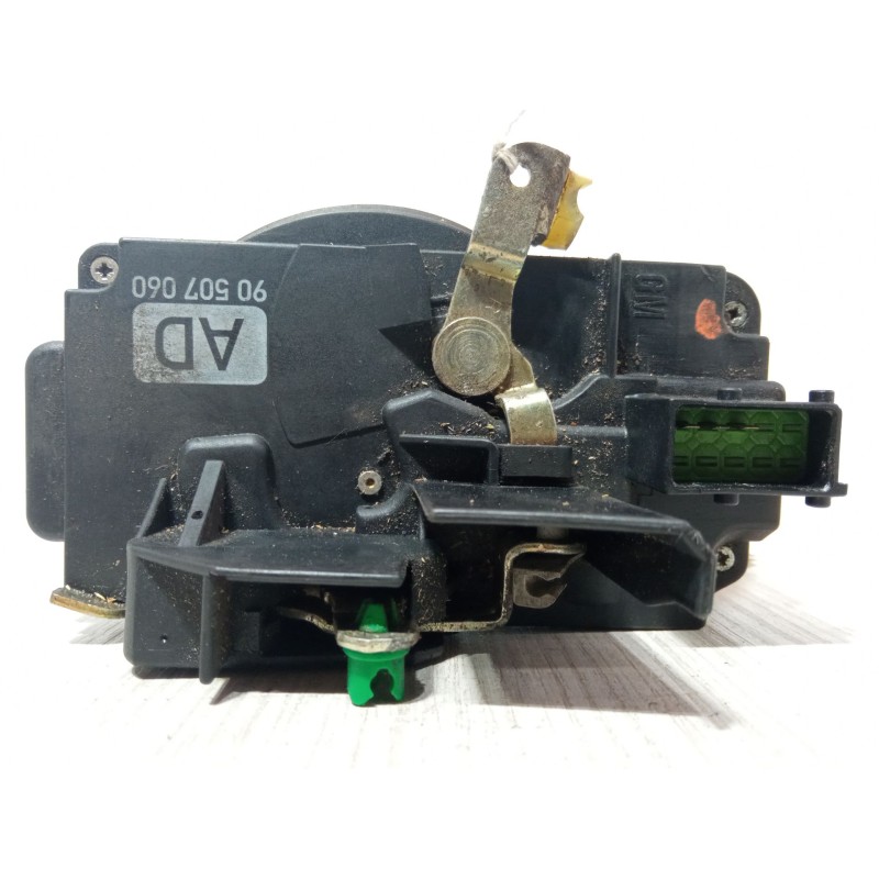 Recambio de cerradura puerta delantera derecha para opel vectra b (j96) 1.8 i 16v (f19) referencia OEM IAM 90507060  