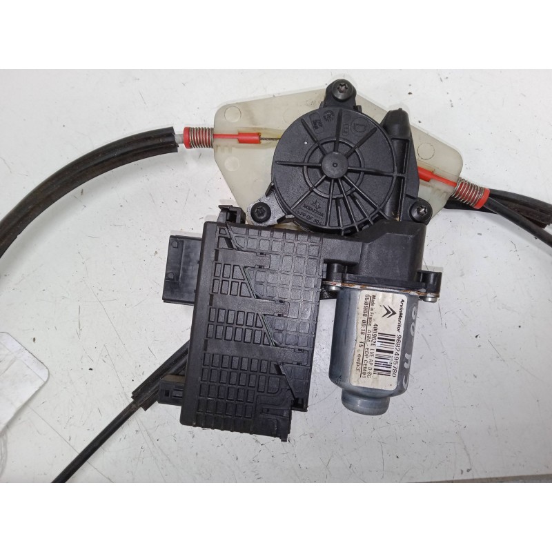 Recambio de elevalunas electrico delantero derecho para citroën c4 ii (nc_) 1.6 hdi 90 referencia OEM IAM   